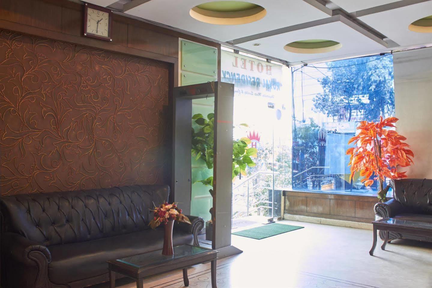Fabhotel Royal Residency II - Nr Lakdikapul Metro Station Хидерабад Екстериор снимка